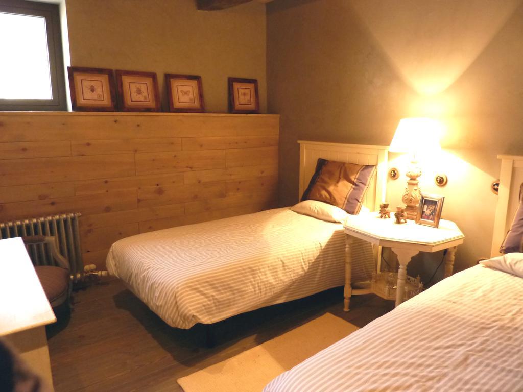 Villa La Borda Del Zarrastiecho Sallent de Gállego Camera foto